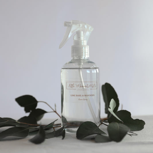 1 x 200ml bottle of room spray in various fragrances with foliage surrounding