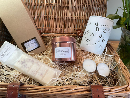 luxury wicker gift hamper with a reed diffuser 20cl fragrance candle in rose gold tin, wax melt snap bar and a dragonfly ceramic wax melt burner