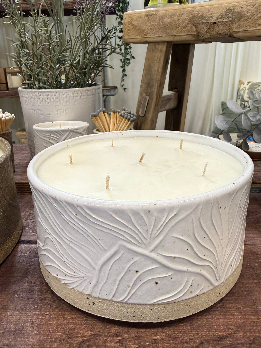 The Complete Guide to Choosing the Perfect Luxury Scented Candle