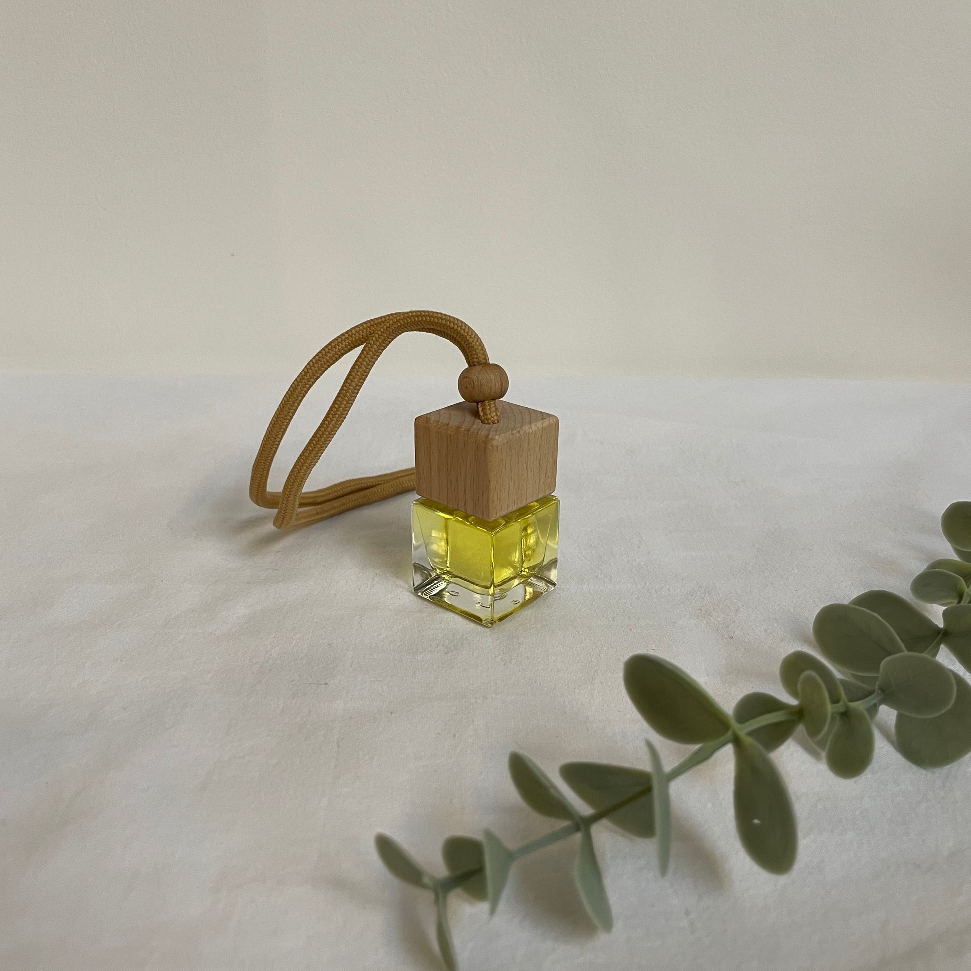 Car_air_freshner with wooden lid