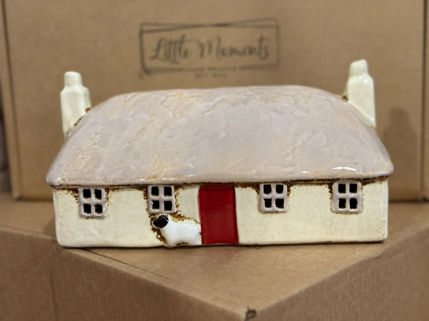 Cozy Thatched Roof Ceramic Croft House Tealight Holder Red Door