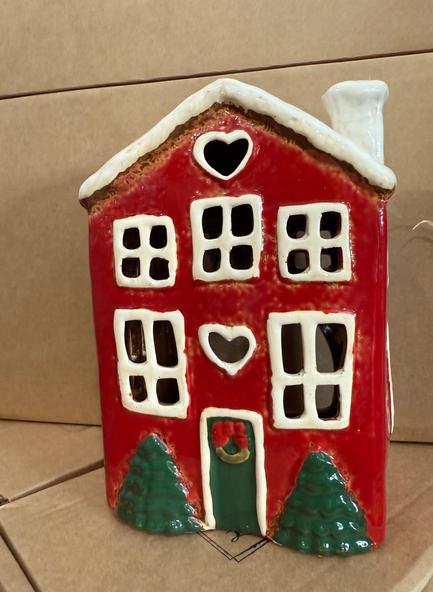 Red Ceramic Heart House Tealight Holder Hamper - Classic Christmas Candle House with Soy Wax Tealights