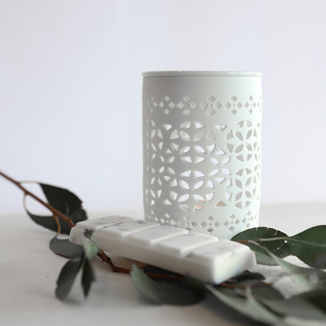 lattice wax burner with hand poured soy wax melt bar with botanicals available in various frgrances