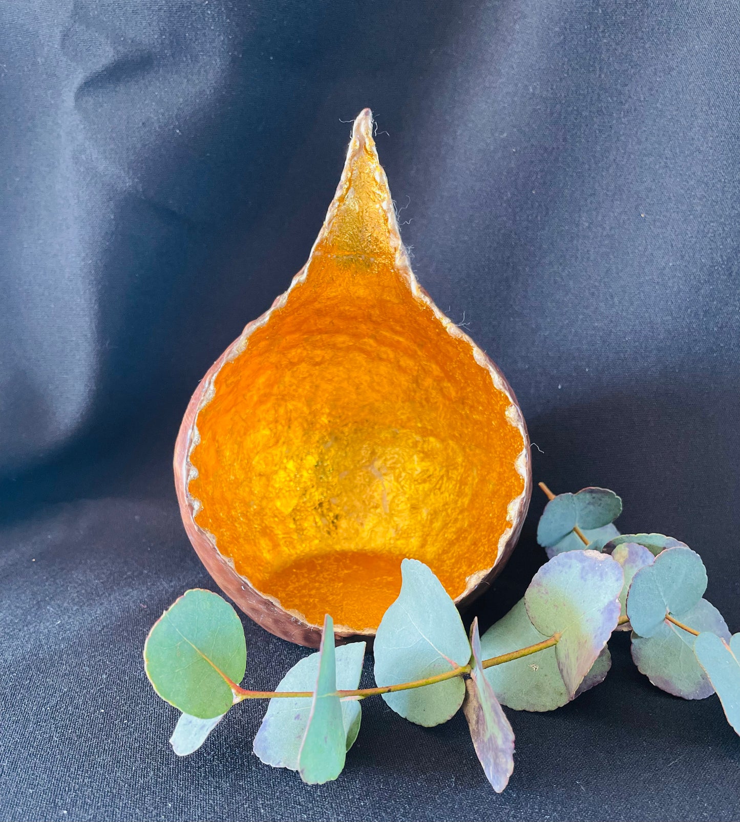 Bronze_teardrop_glow_bowl