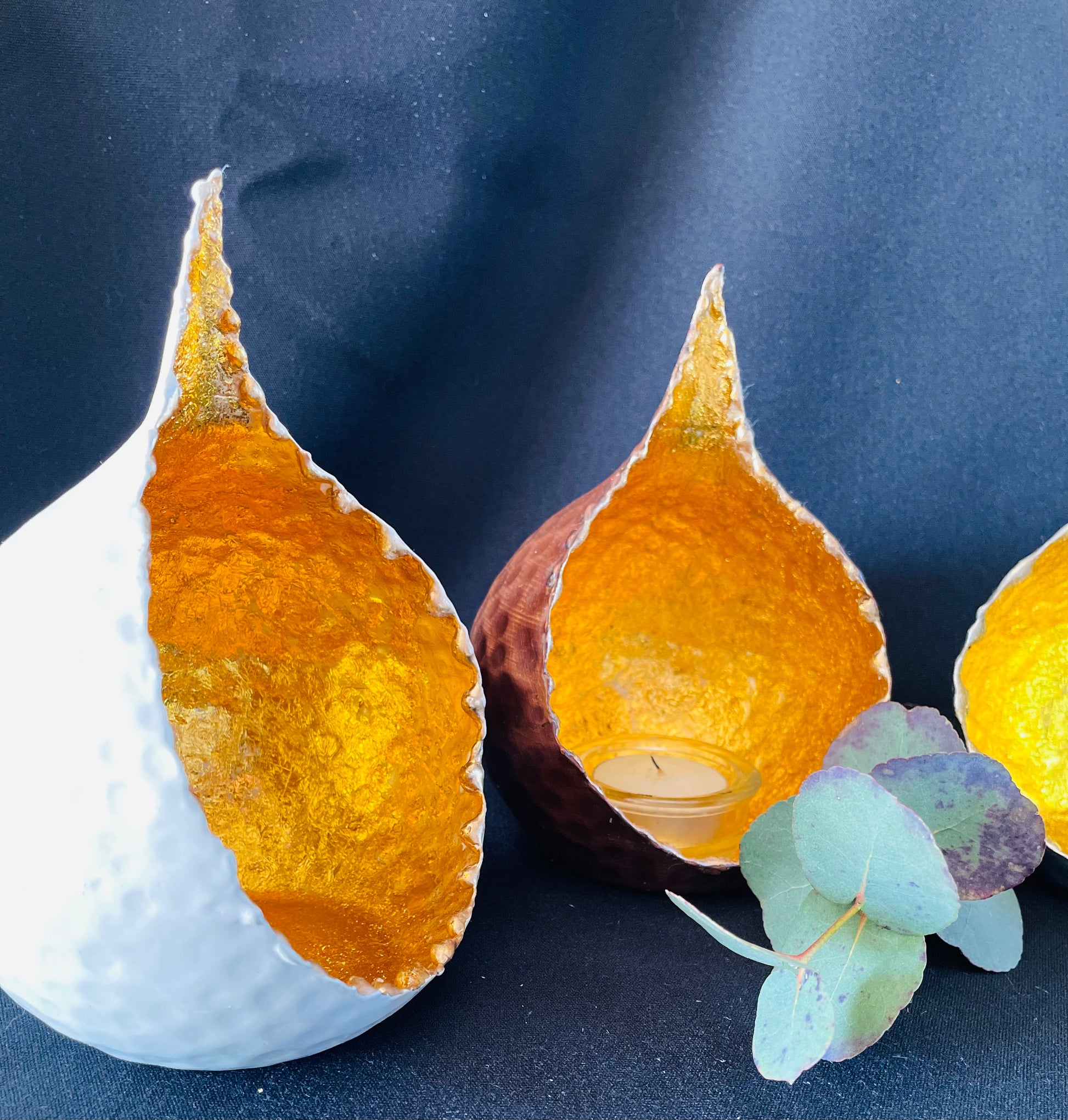 Coloured_teardrop_glow_bowls