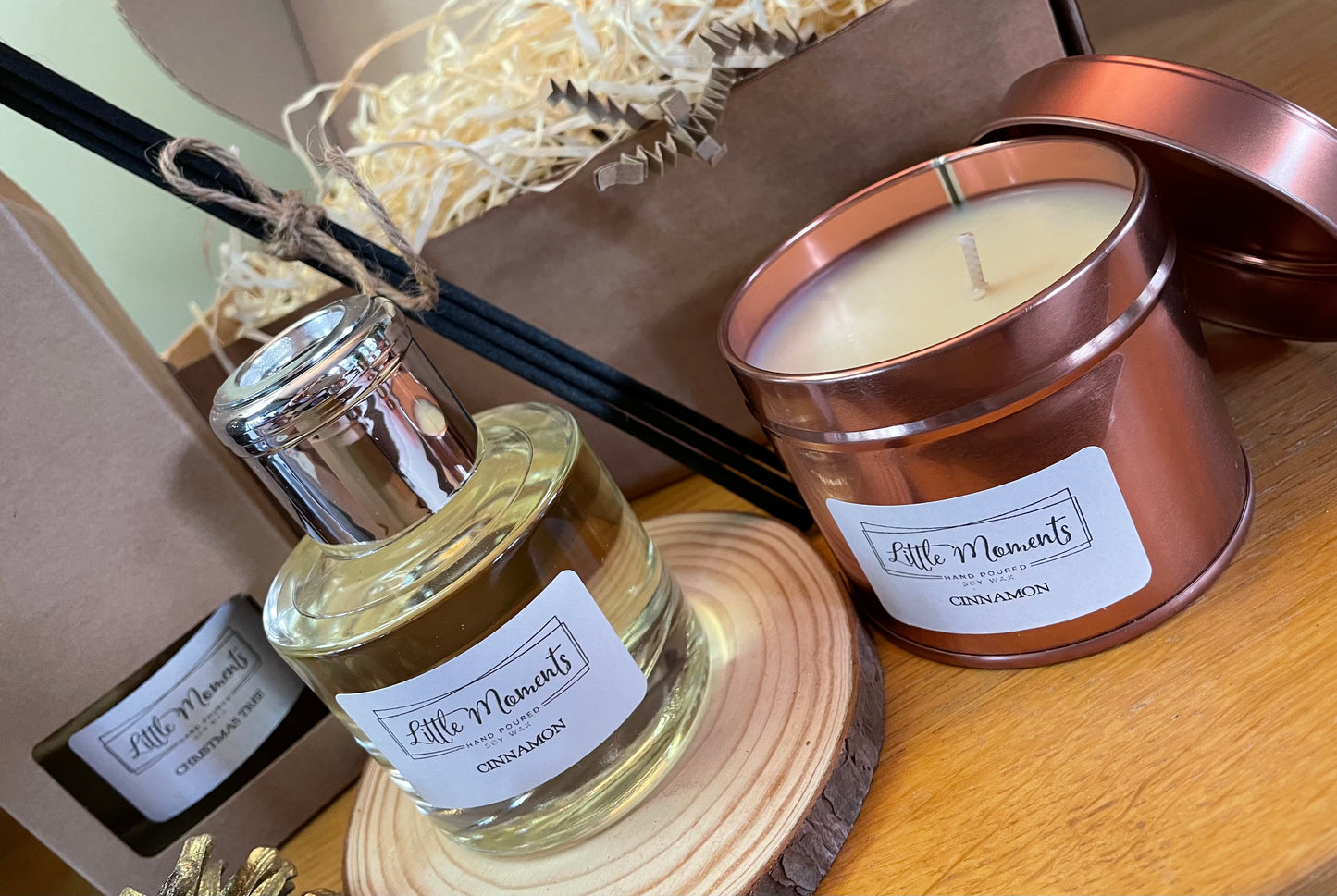 Glass_bottle_reed_diffuser_tin_candle