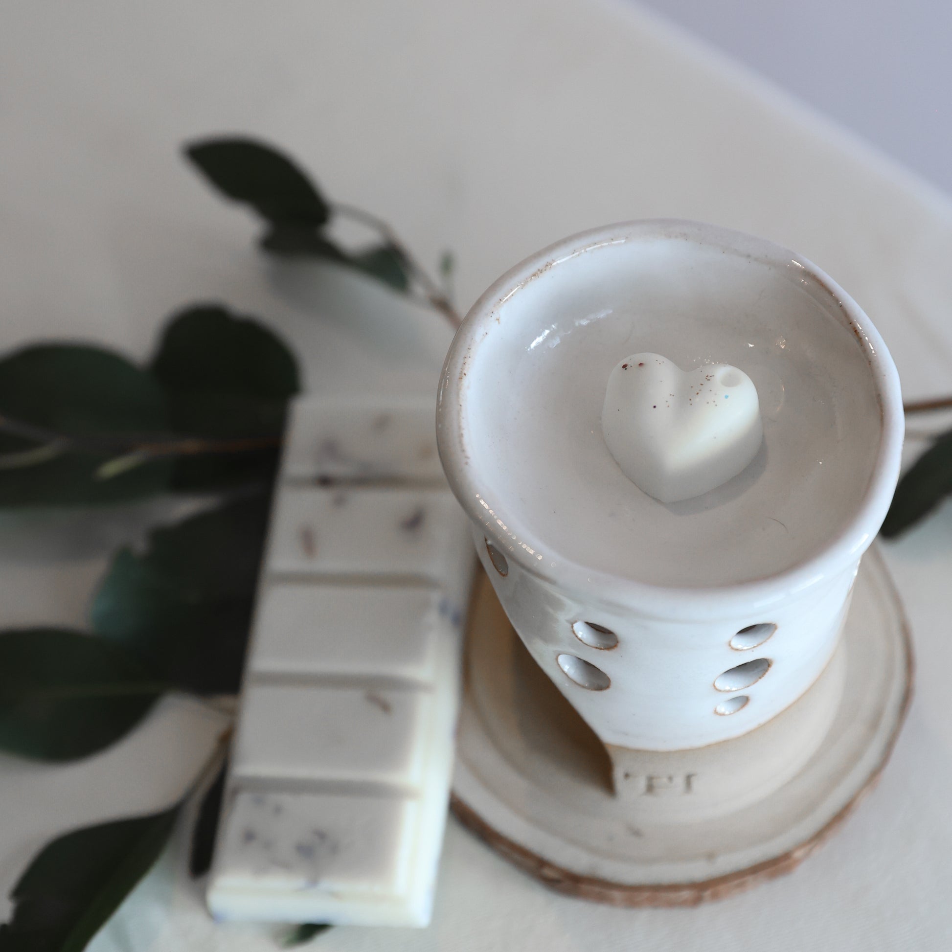 wax melts and burner